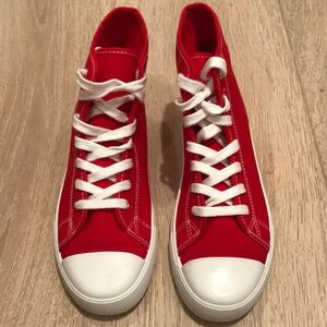 High Top Women’s Tennis Shoes